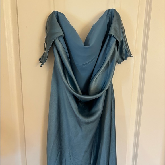 Cowl neck satin dress-blue - Picture 4 of 4
